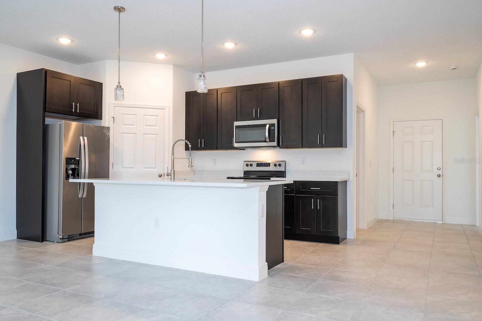 MARION OAKS - Residential