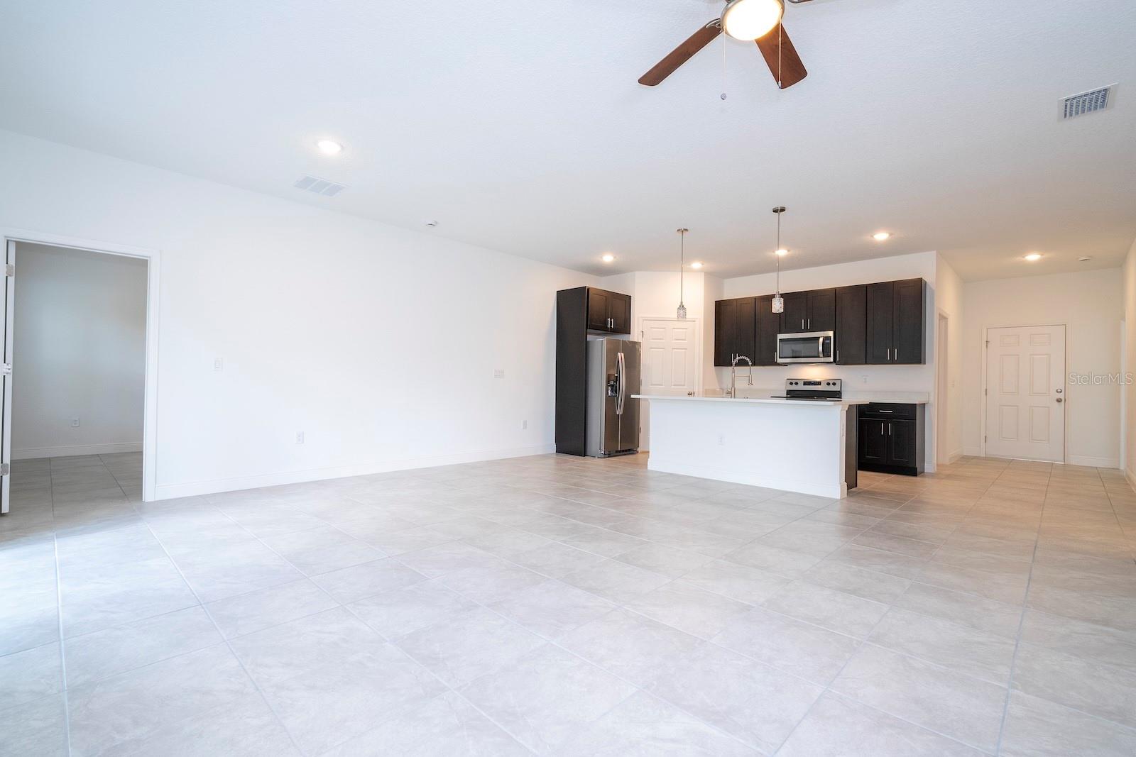MARION OAKS - Residential