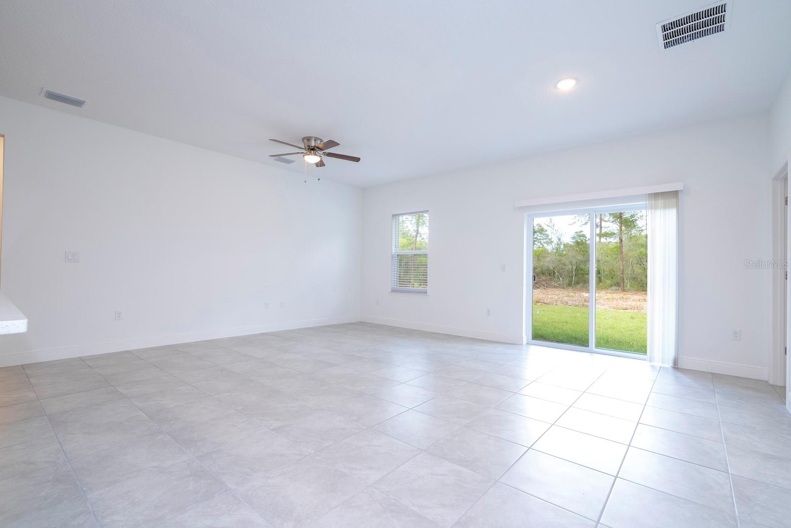 MARION OAKS - Residential