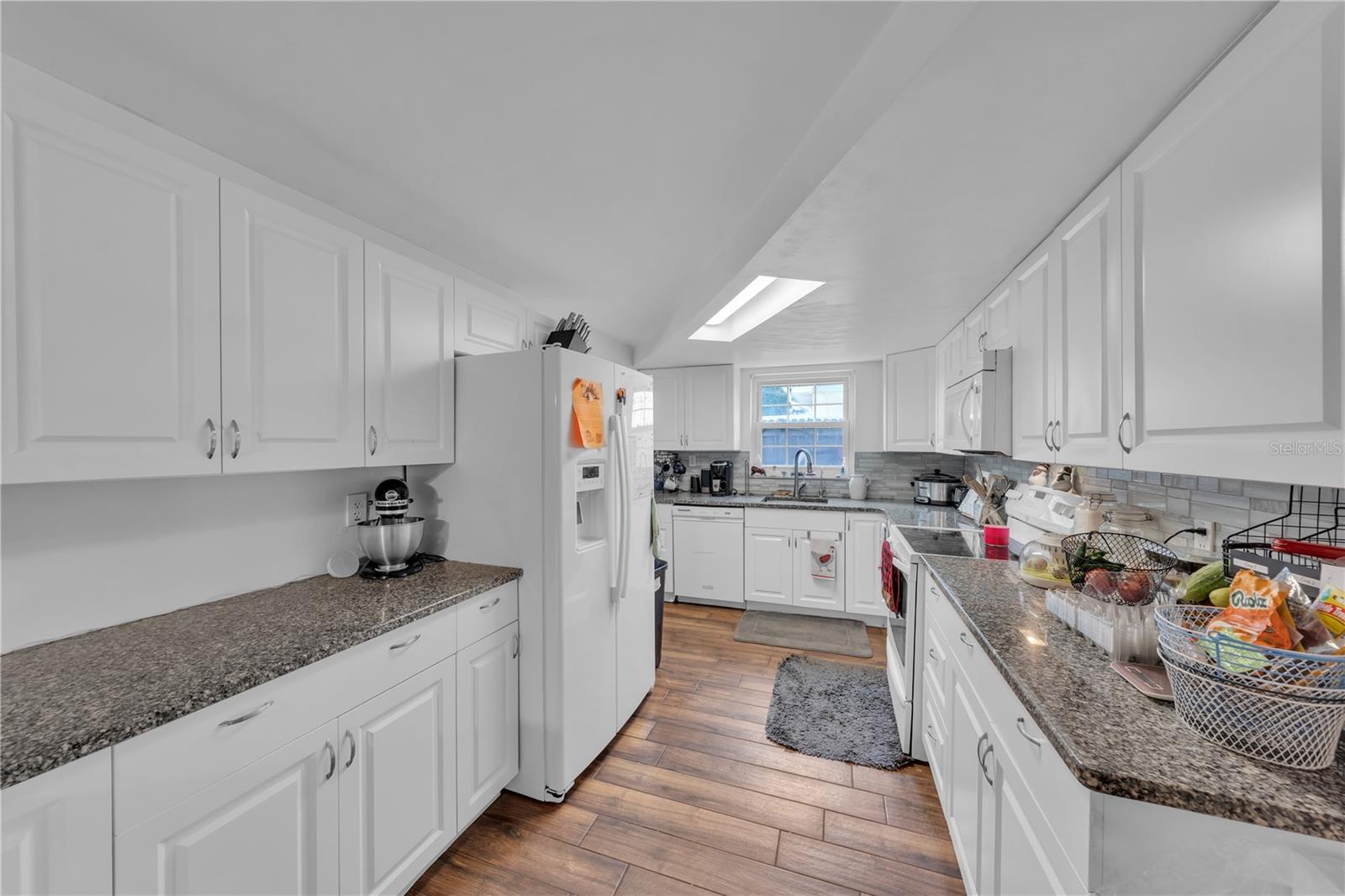 HOLIDAY LAKE ESTATES - Residential