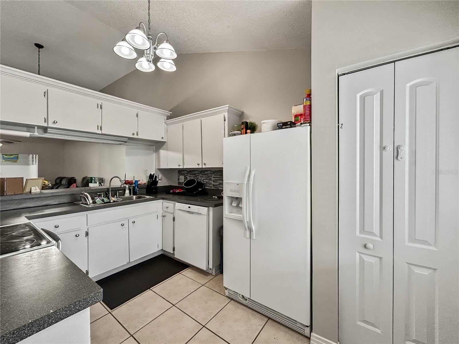 3426 SW LAUREL DALE DRIVE