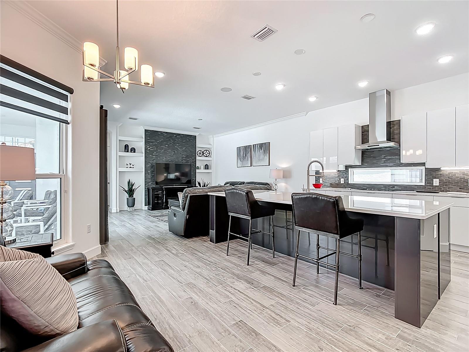235 HAMPTON LOOP