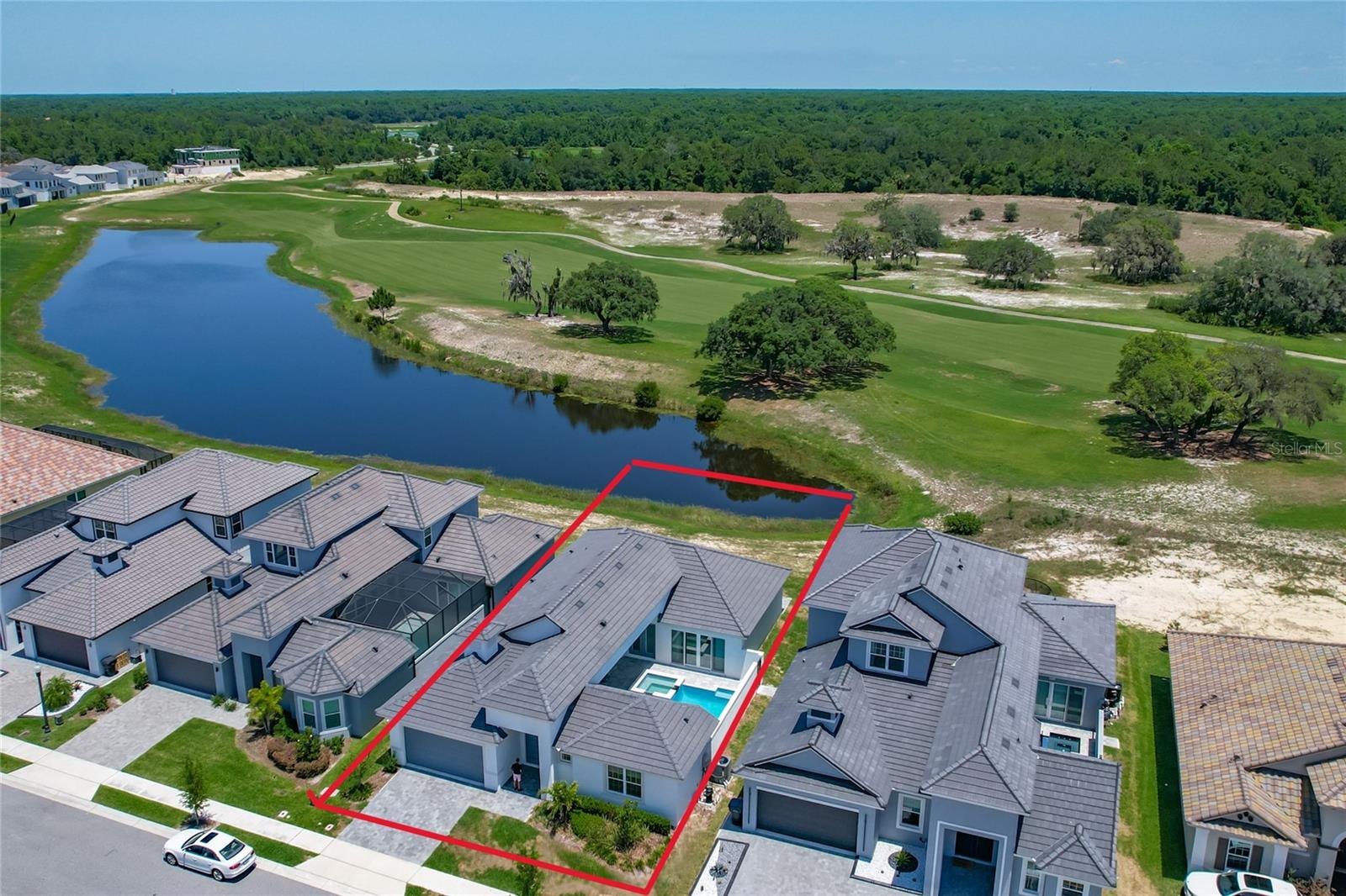235 HAMPTON LOOP