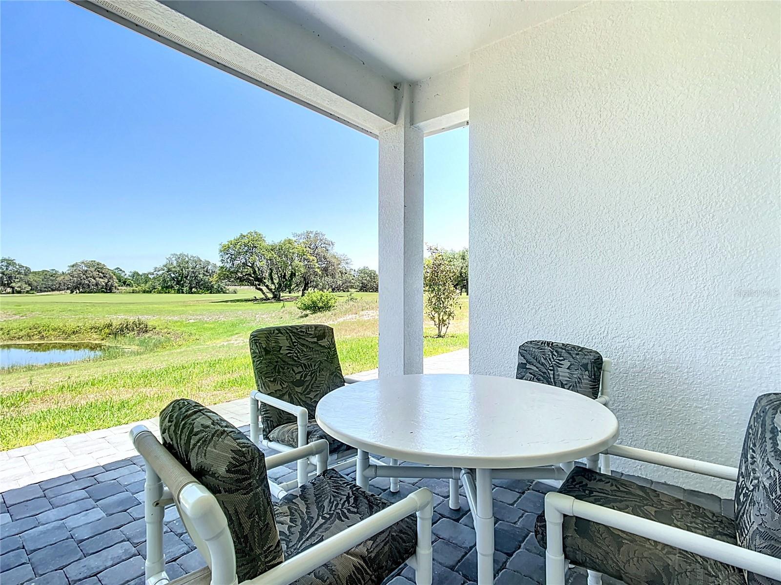 235 HAMPTON LOOP