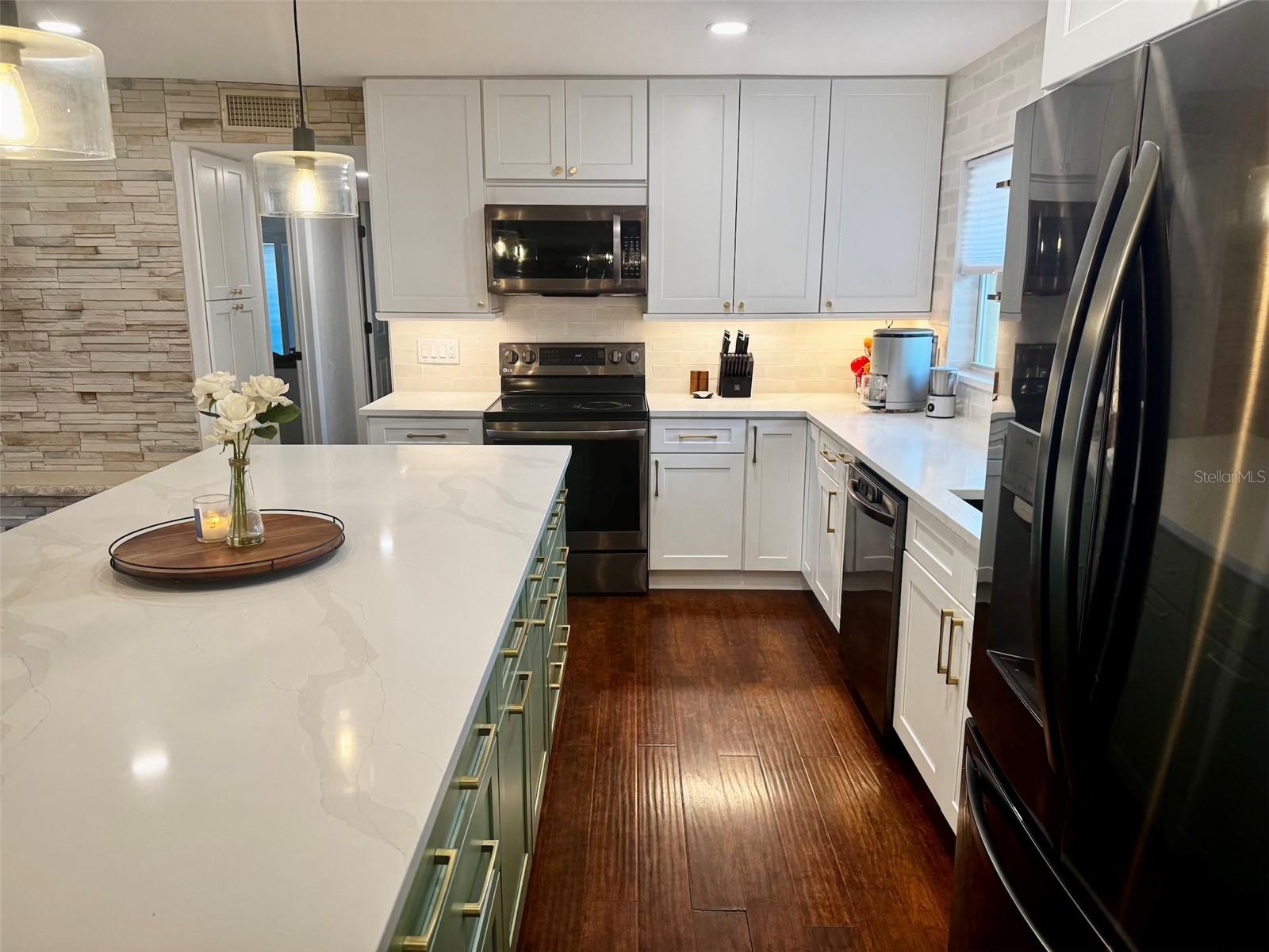 RIDGEWOOD GROVES - Residential Lease