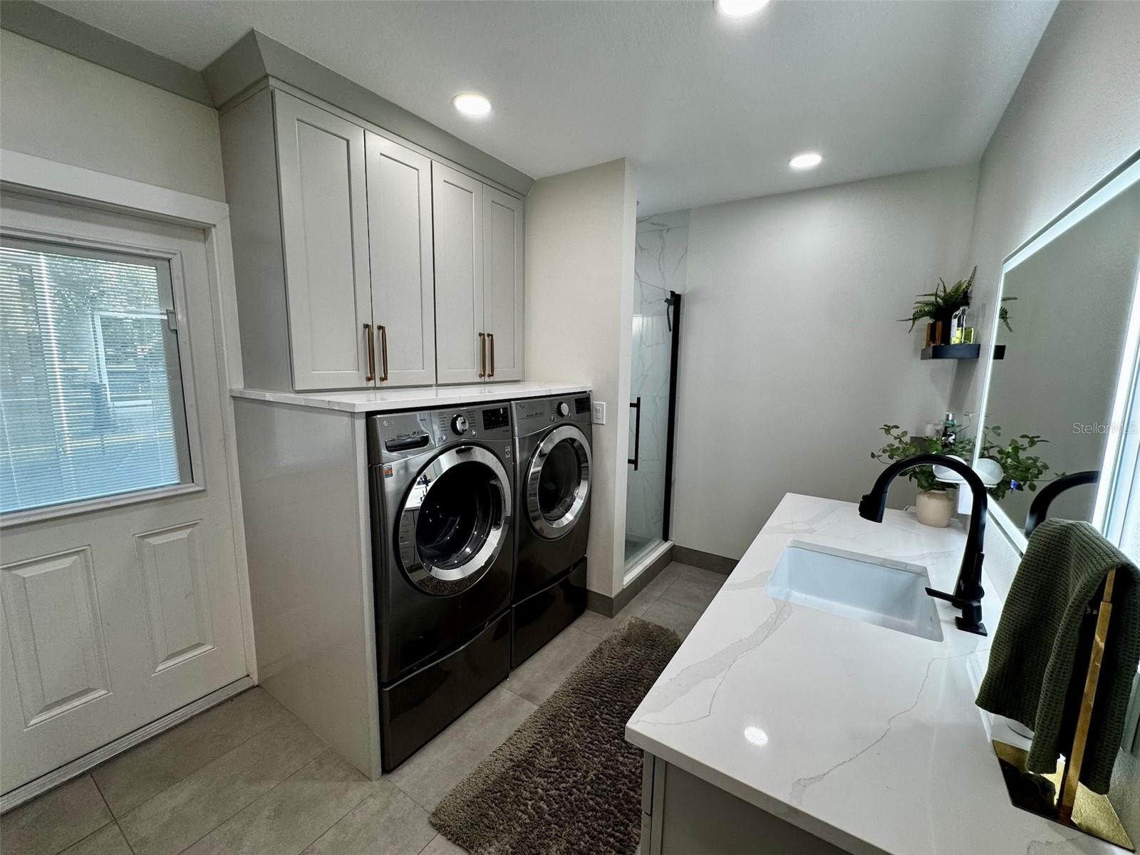 RIDGEWOOD GROVES - Residential Lease