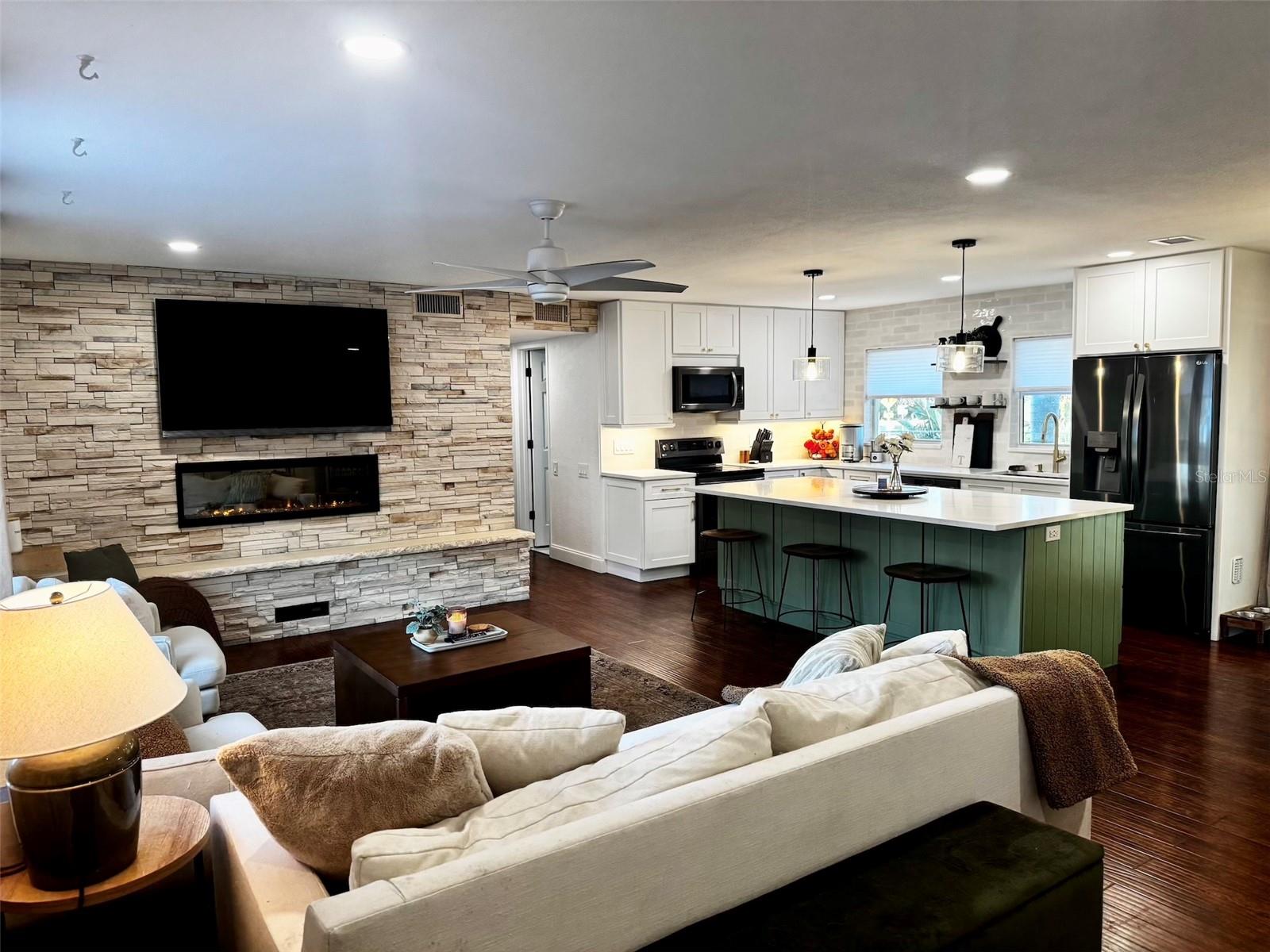 RIDGEWOOD GROVES - Residential Lease