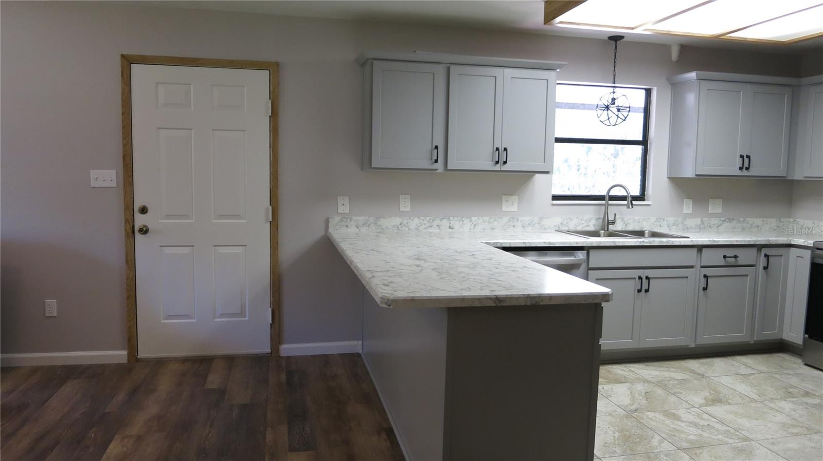 CRYSTAL PARK - Residential