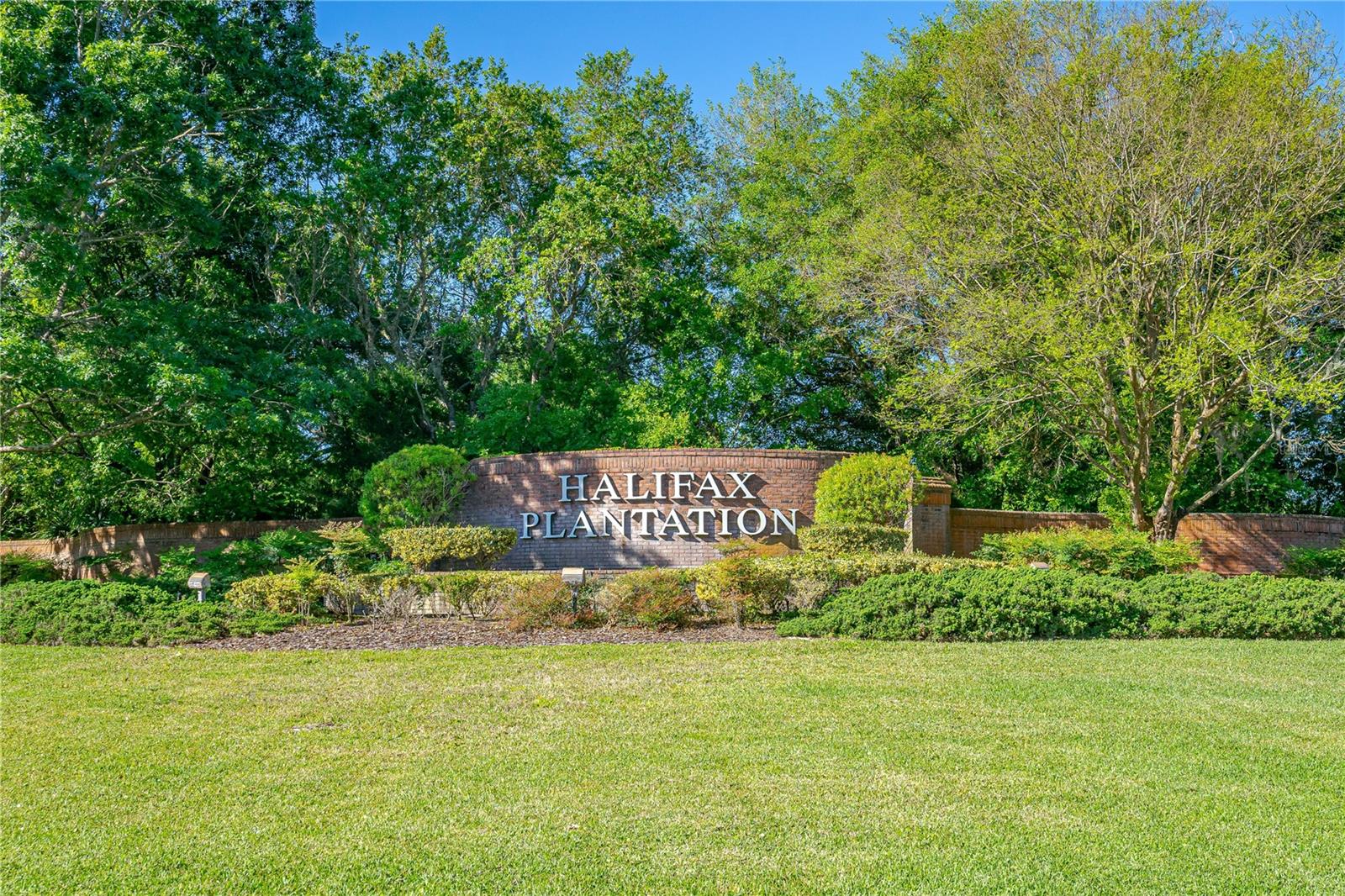 HALIFAX PLANTATION UNIT 02 SEC B LT 01 REP - Residential