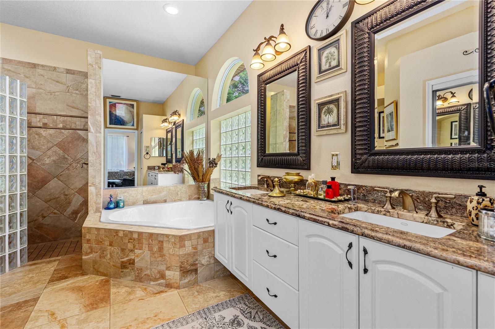 HALIFAX PLANTATION UNIT 02 SEC B LT 01 REP - Residential