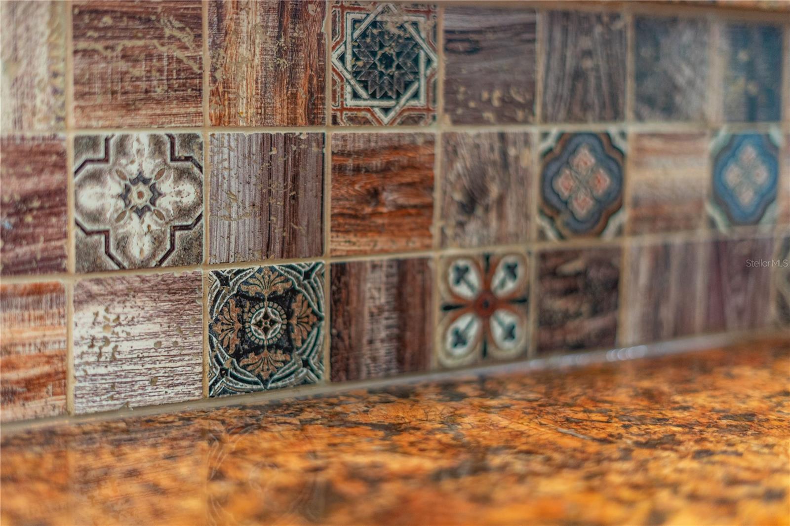 HALIFAX PLANTATION UNIT 02 SEC B LT 01 REP - Residential