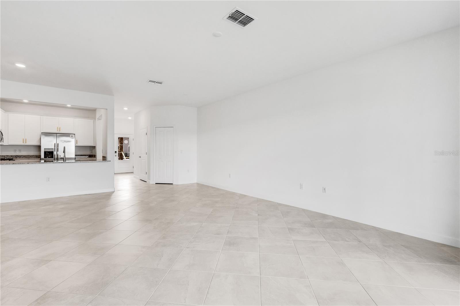 LORRAINE LAKES PH IIA - Residential Lease