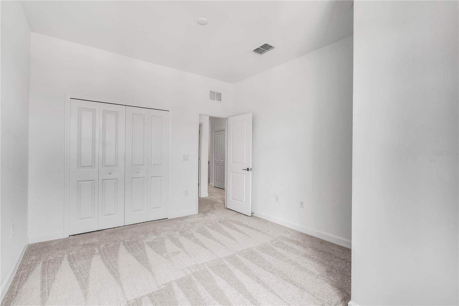 LORRAINE LAKES PH IIA - Residential Lease