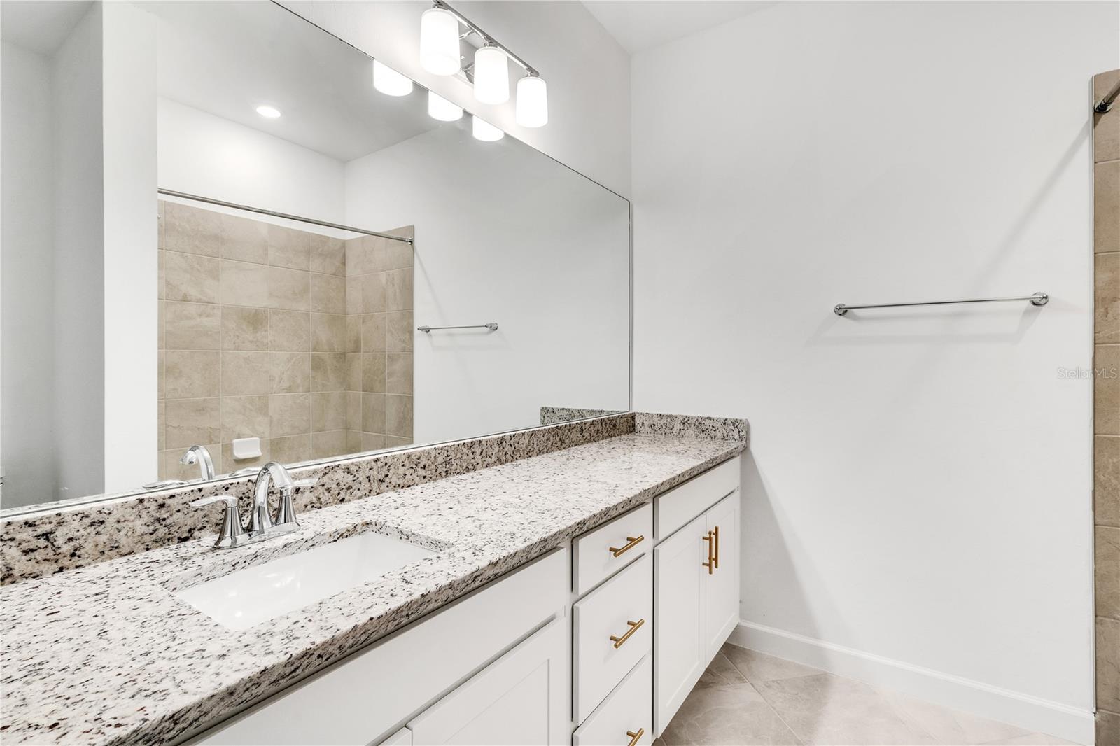 LORRAINE LAKES PH IIA - Residential Lease