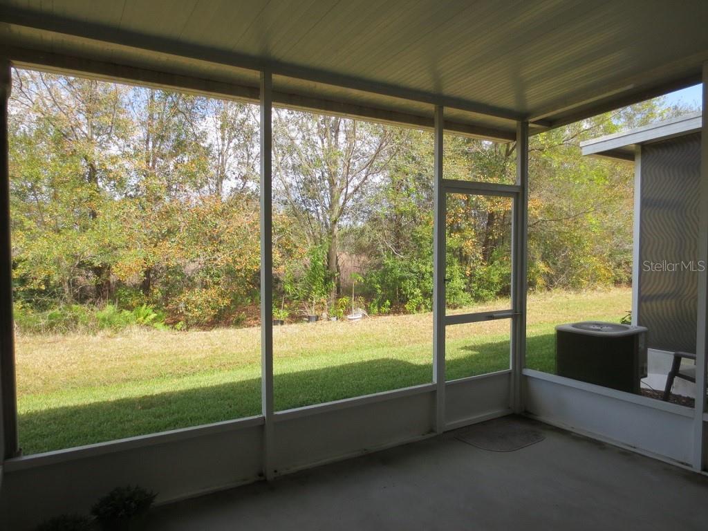 VISTA CAY - Residential Lease