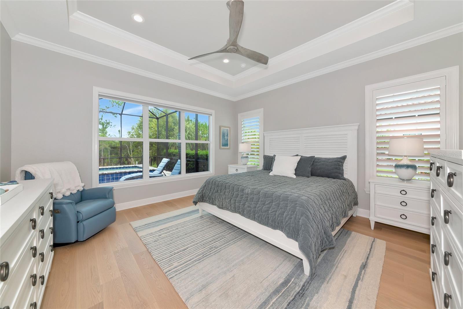 COUNTRY CLUB EAST - Residential