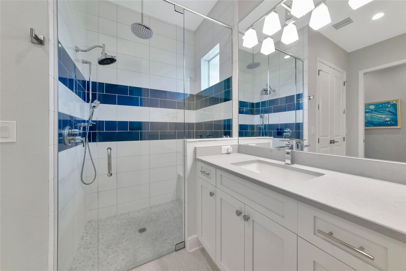 COUNTRY CLUB EAST - Residential