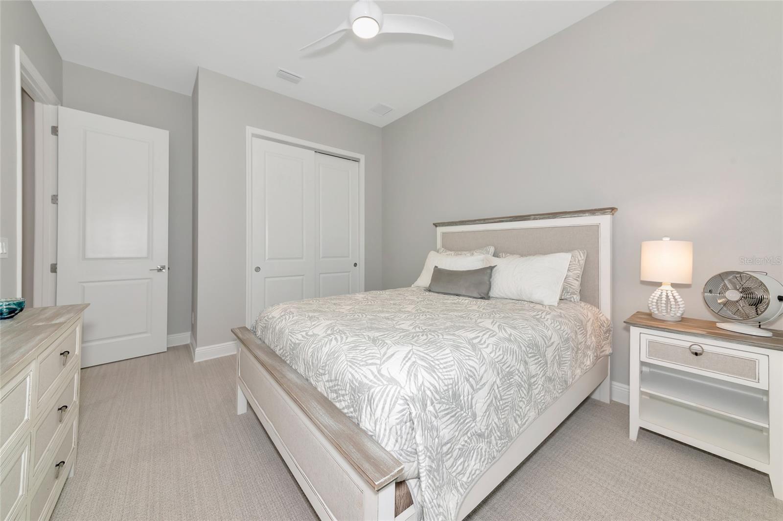 COUNTRY CLUB EAST - Residential