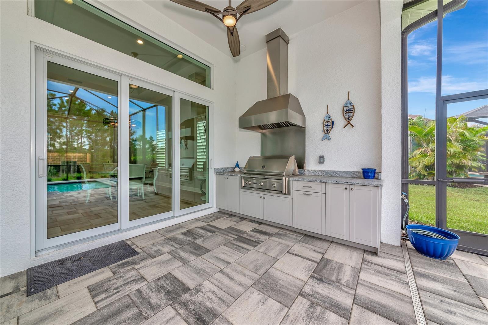 COUNTRY CLUB EAST - Residential