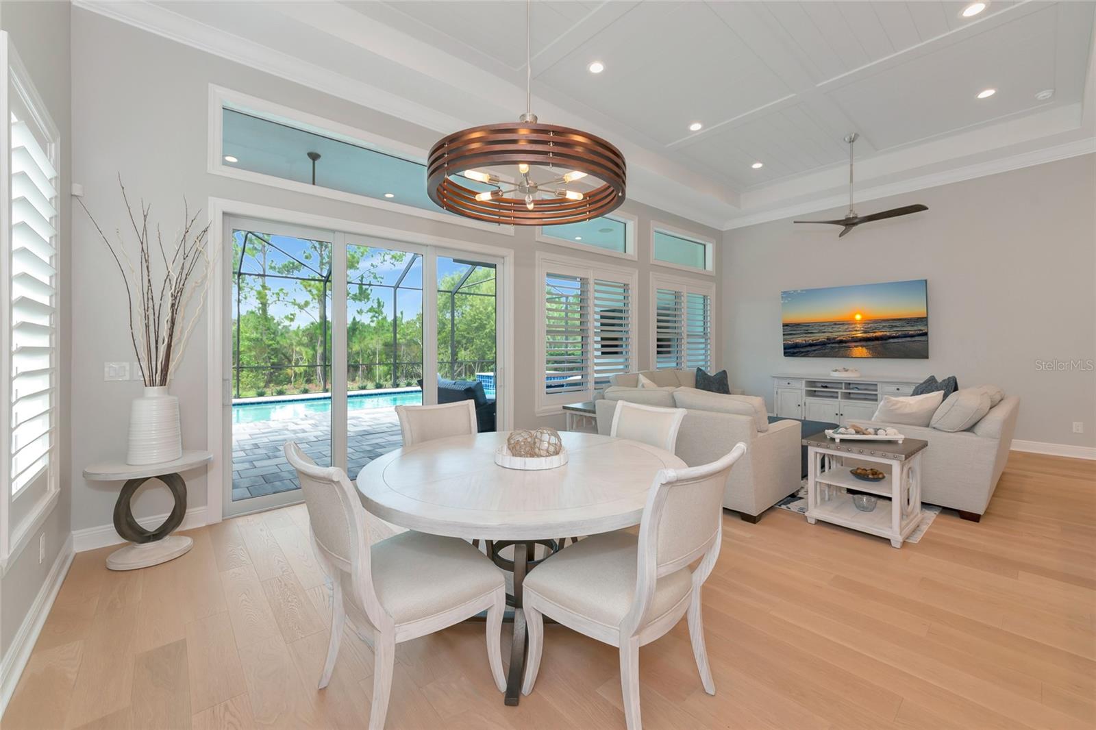 COUNTRY CLUB EAST - Residential