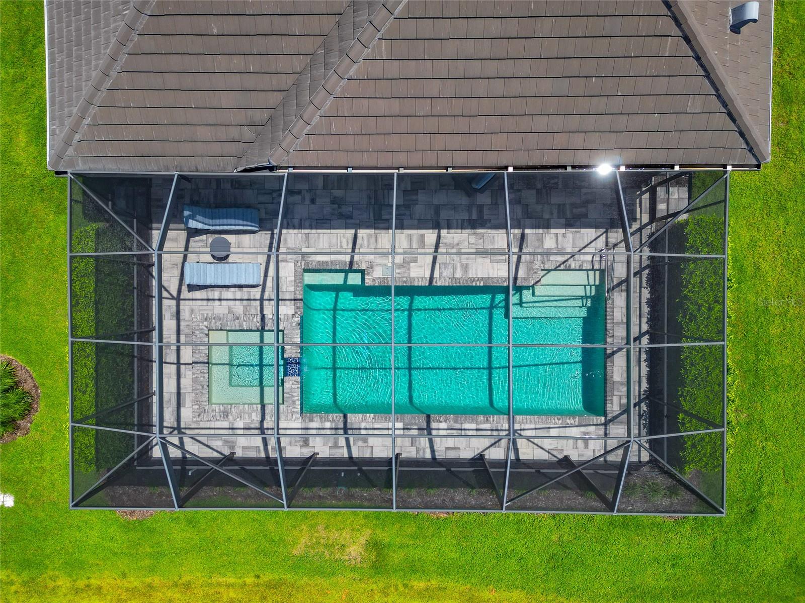 COUNTRY CLUB EAST - Residential