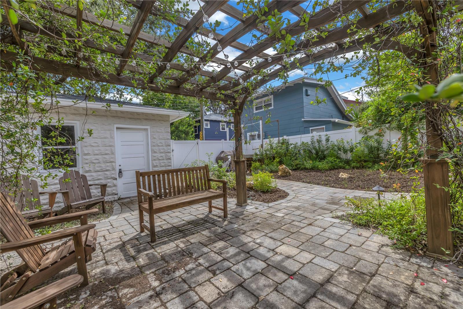 BAY SHORE REV - Residential