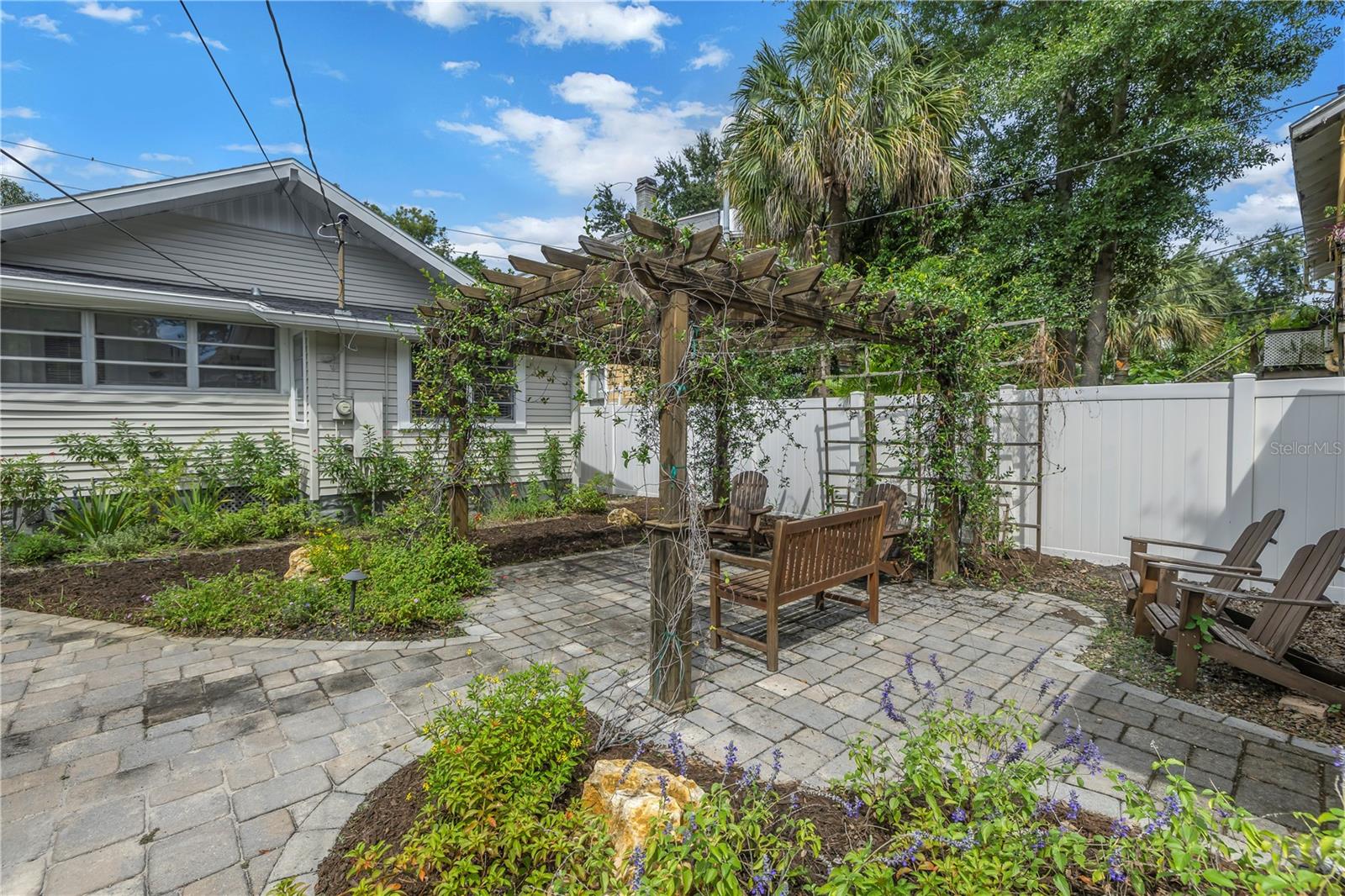 BAY SHORE REV - Residential