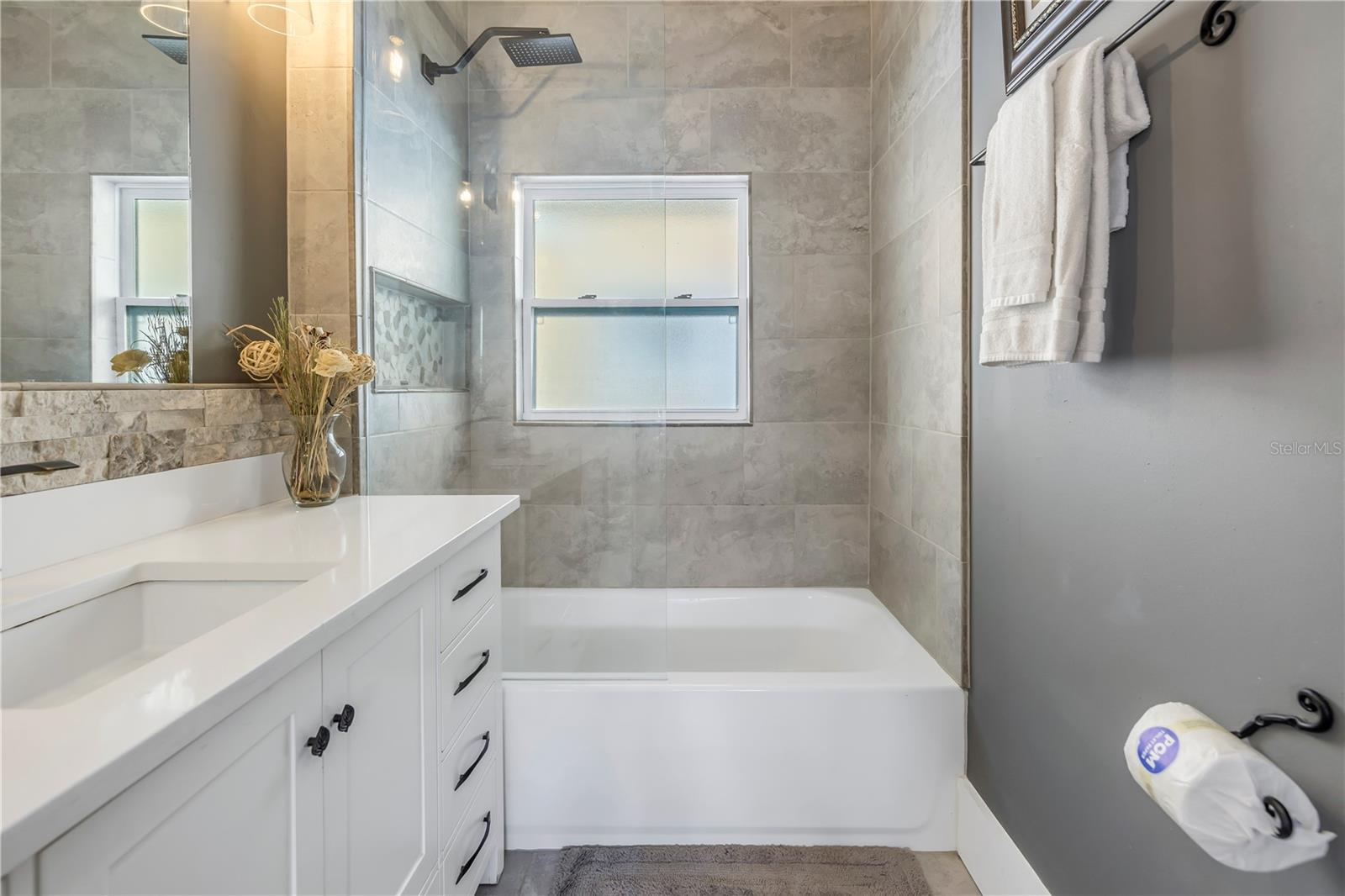 BAY SHORE REV - Residential