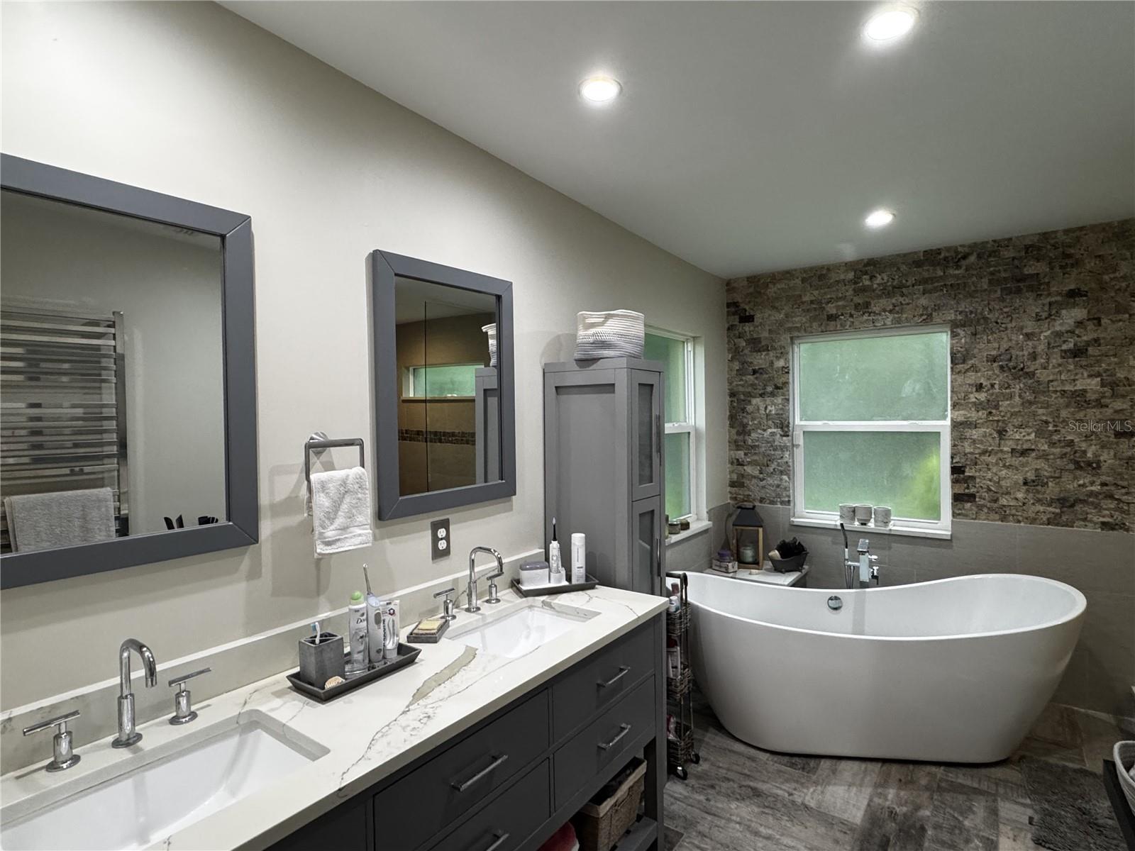 SWEETWATER OAKS - Residential