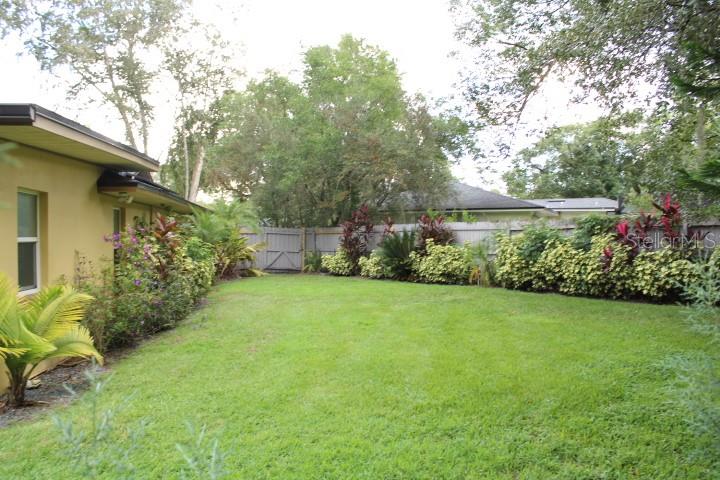 SWEETWATER OAKS - Residential