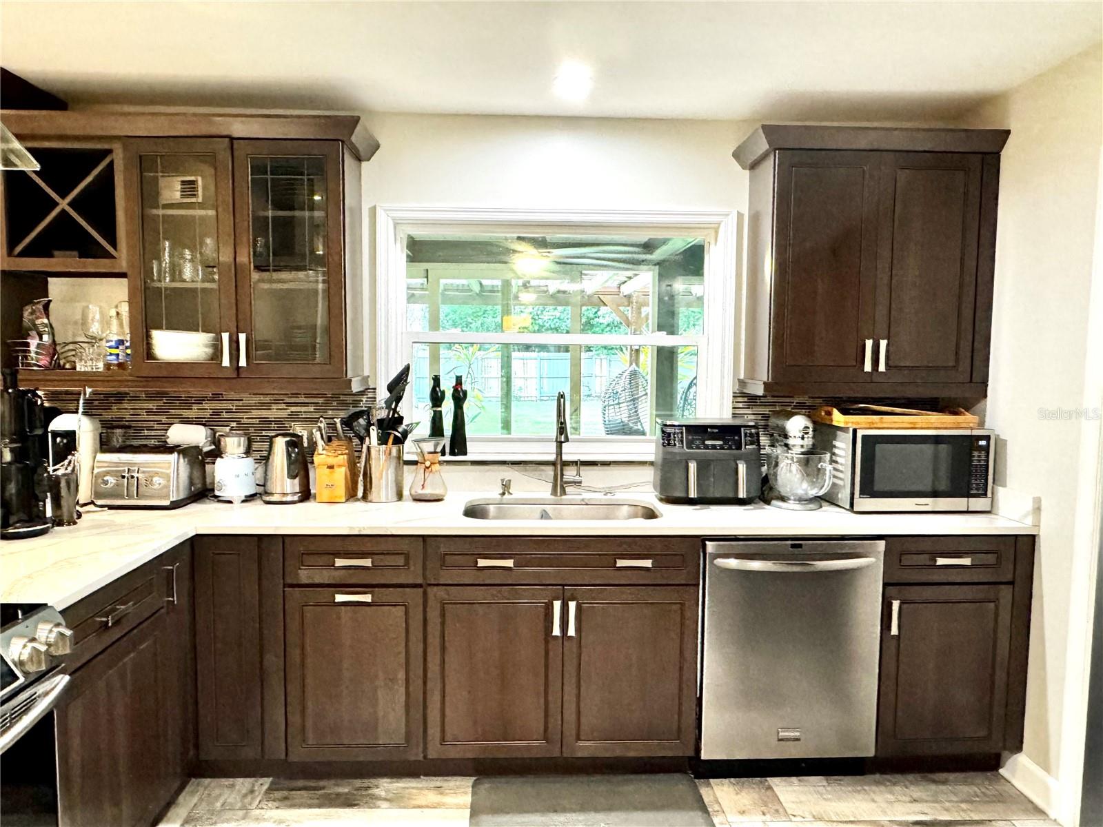 414 TIMBERCOVE CIRCLE