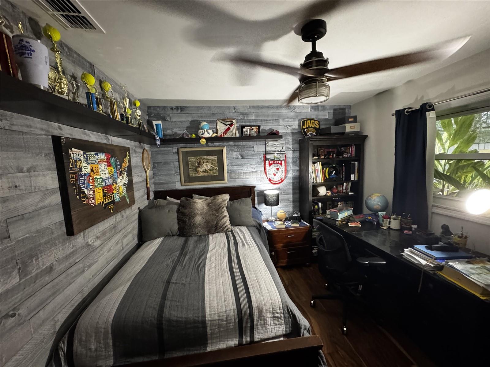 SWEETWATER OAKS - Residential