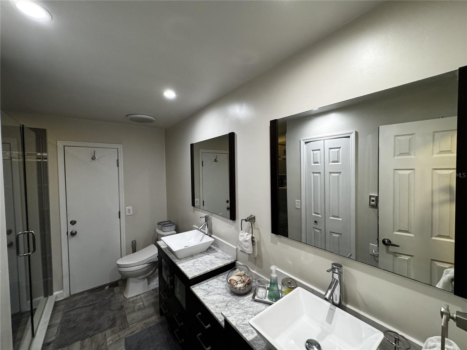 SWEETWATER OAKS - Residential