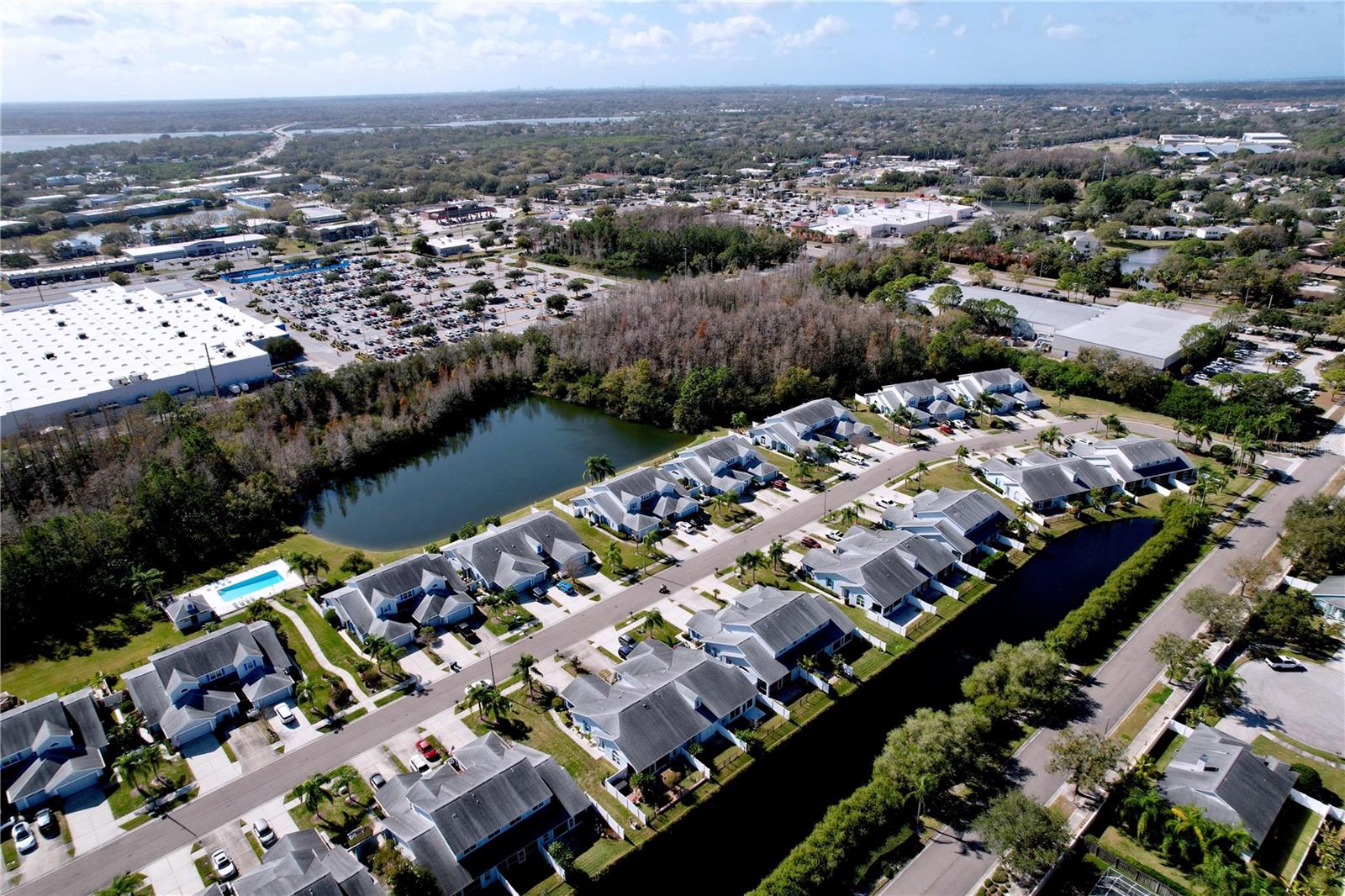 SUN KETCH TWNHMS AT CYPRESS LAKES - Residential