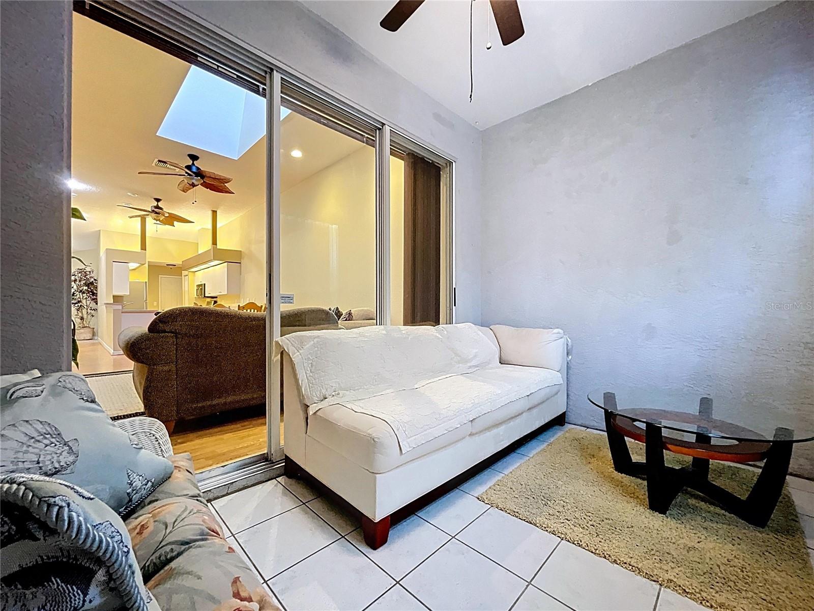 SUN KETCH TWNHMS AT CYPRESS LAKES - Residential