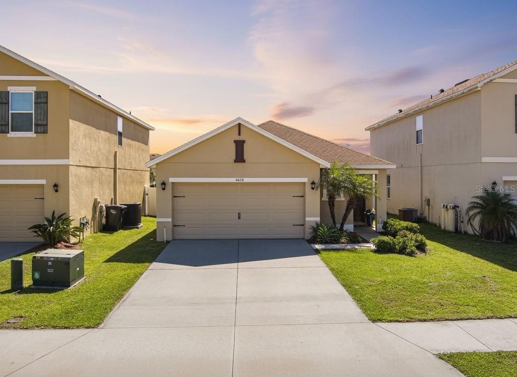 Photo of 4628 Lindever Lane, Palmetto, FL 34221 (MLS # A4690444)