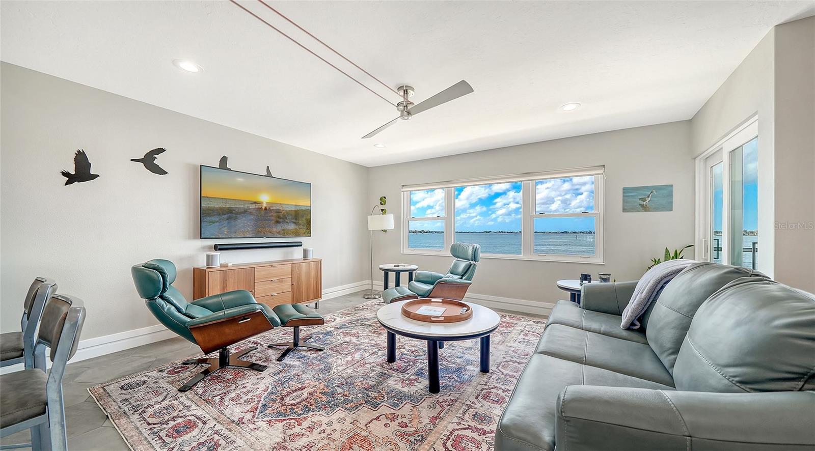 400 GOLDEN GATE POINT 22