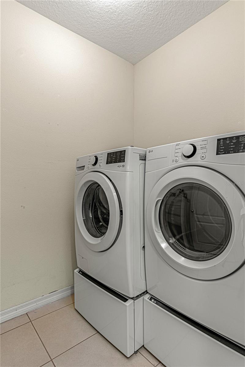 FISHERMANS COVE - Residential