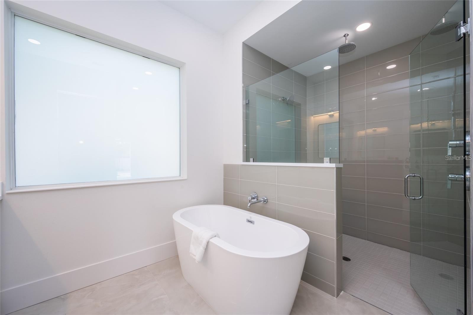 RUSTIC LODGE - Residential