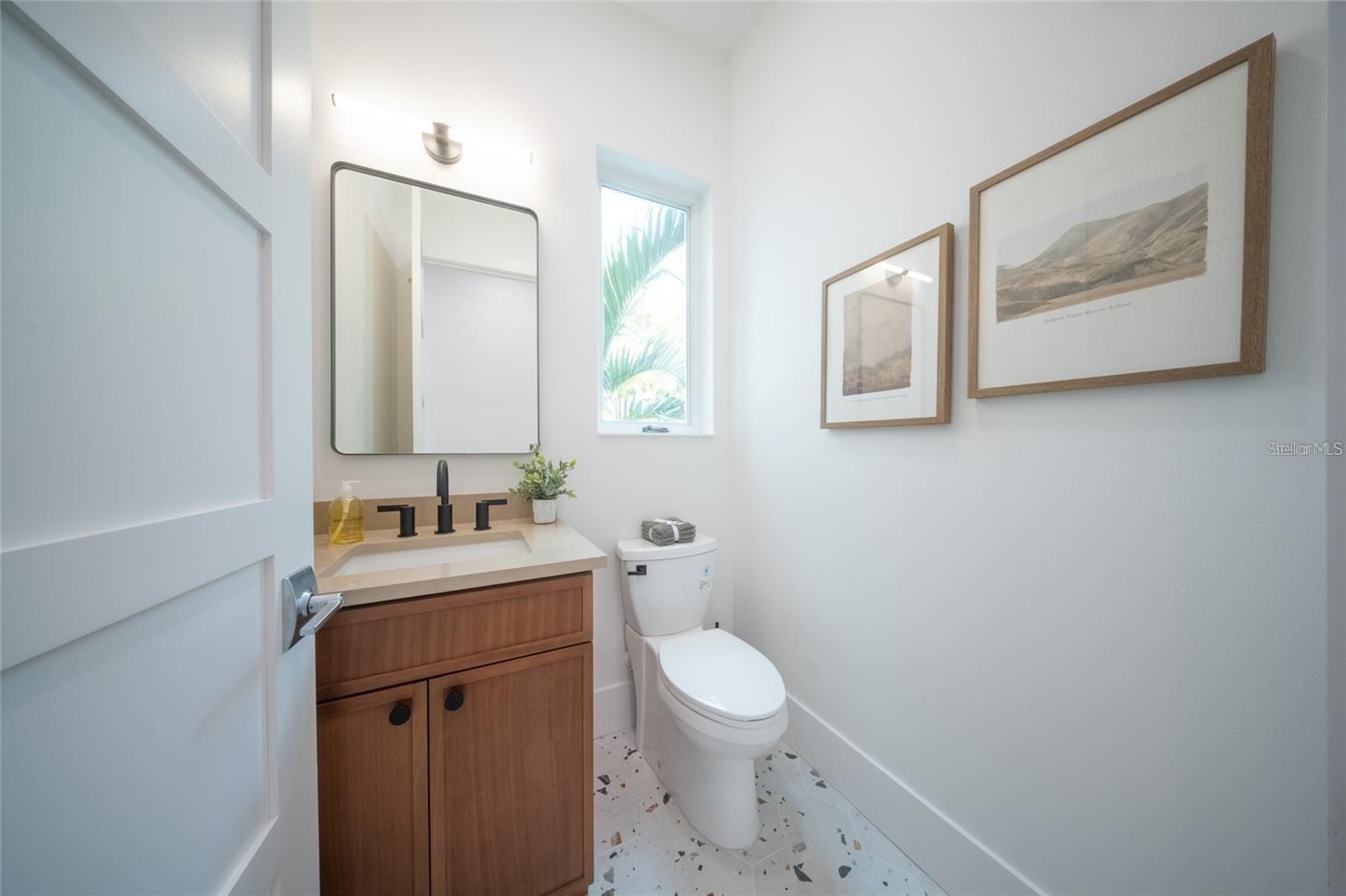 RUSTIC LODGE - Residential