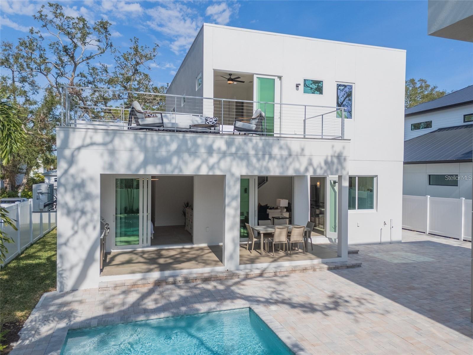 RUSTIC LODGE - Residential