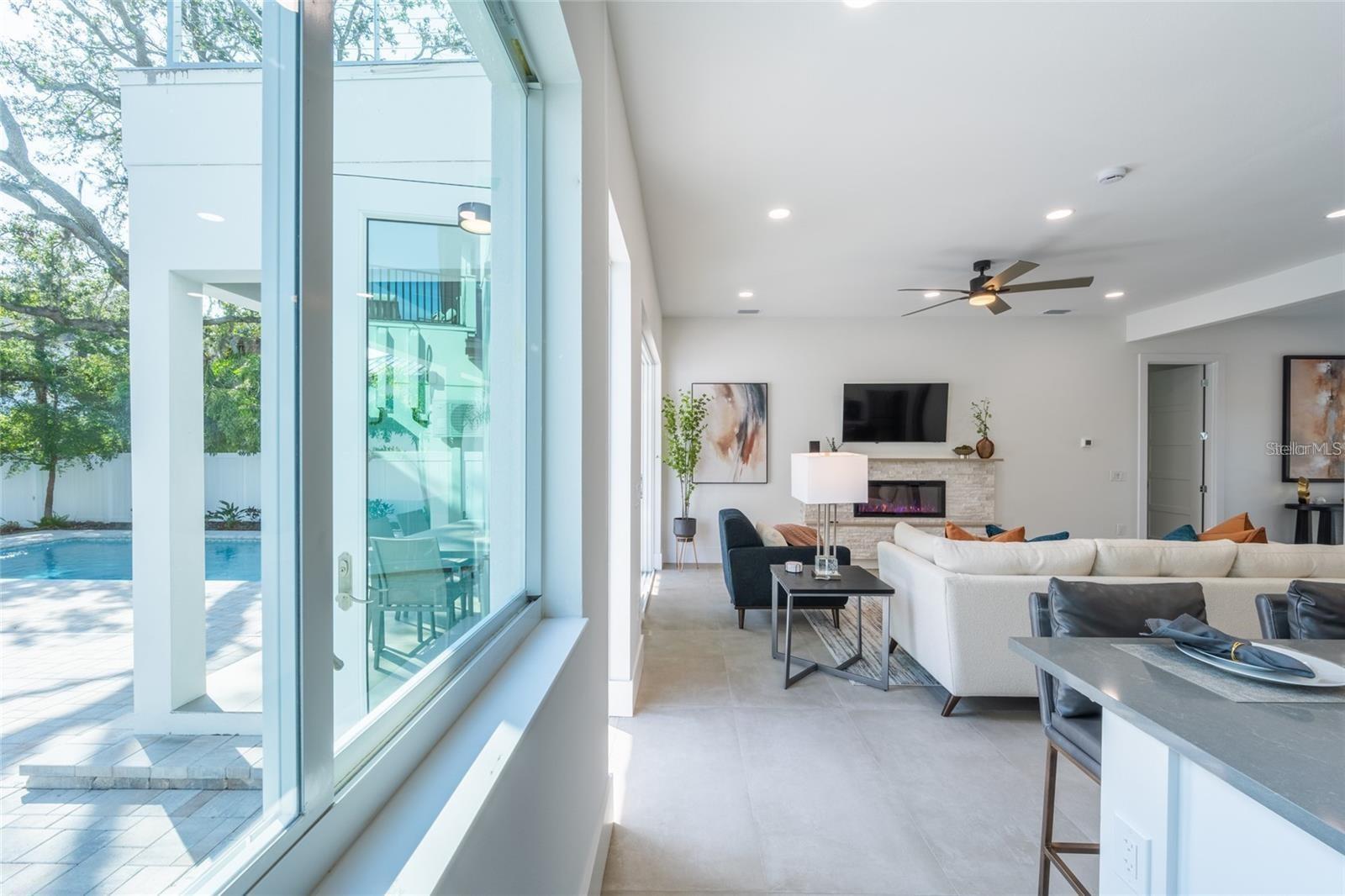 RUSTIC LODGE - Residential