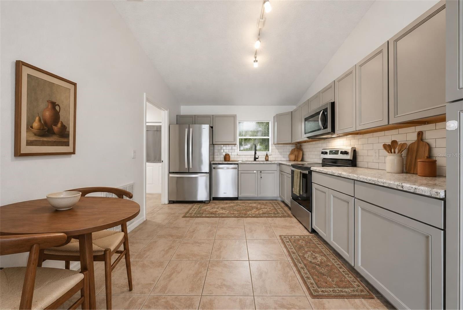 1160 7TH STREET