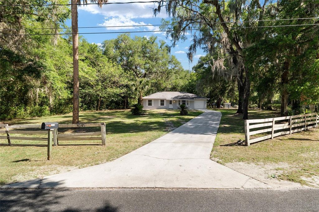 Photo of 4329 NW 155th Street, Reddick, FL 32686 (MLS # OM724981)