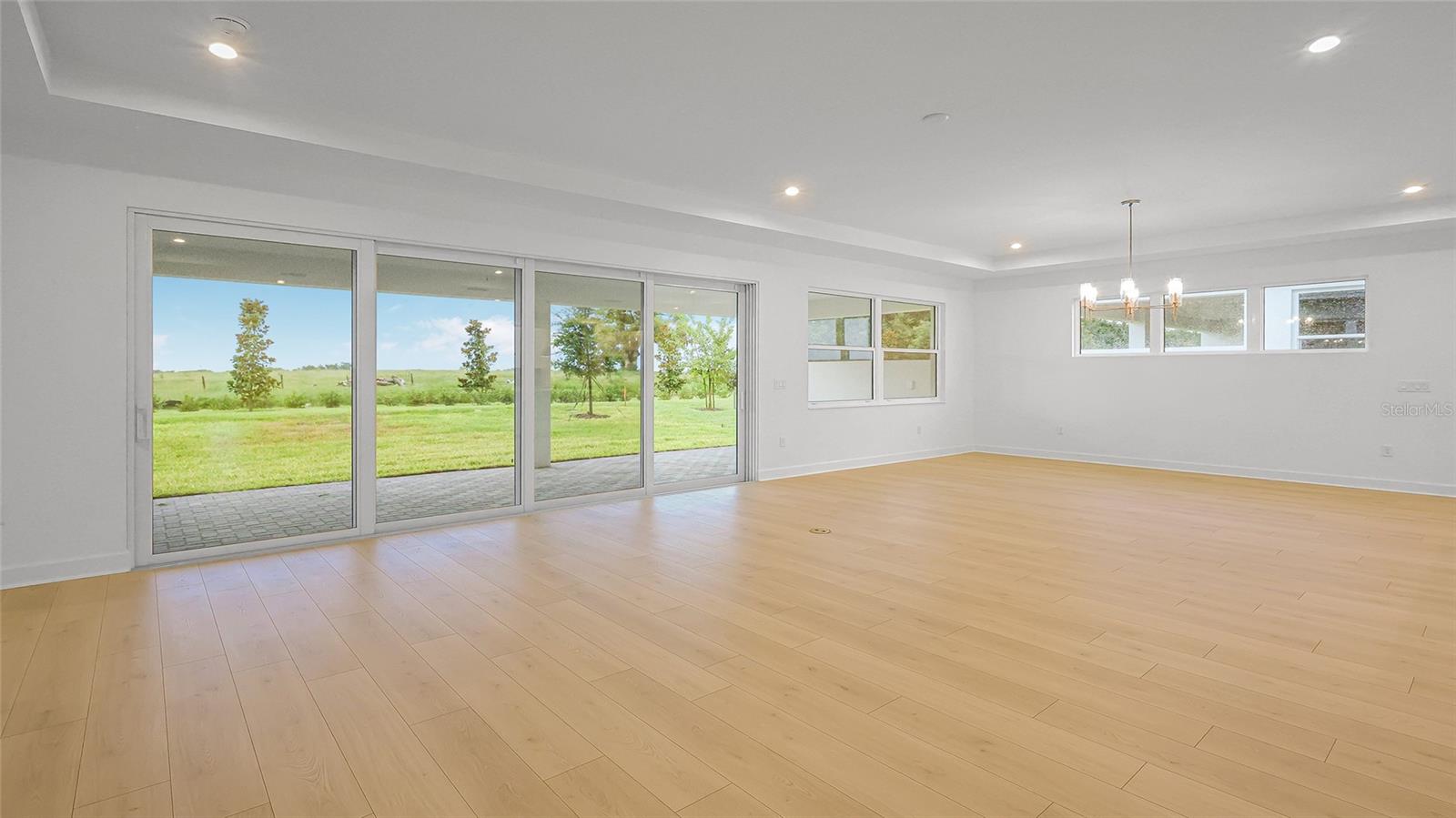 CRESSWIND AT LAKE HARRIS PHASE - Residential