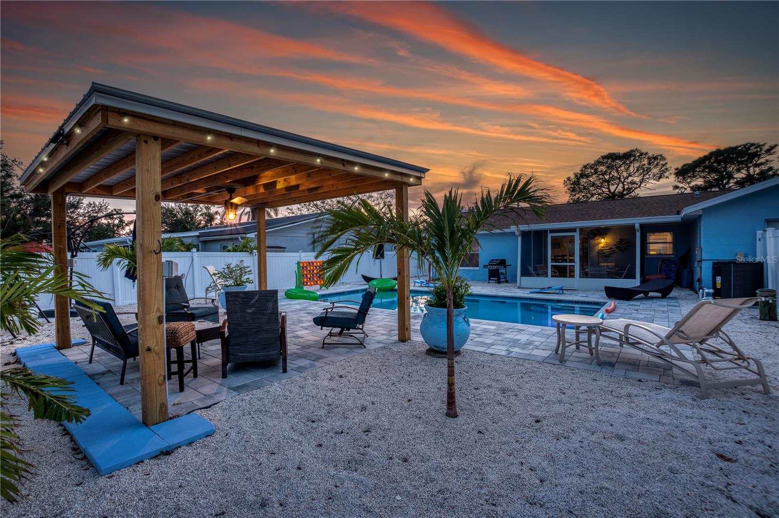 GULF TRAIL RANCHES - Residential Income