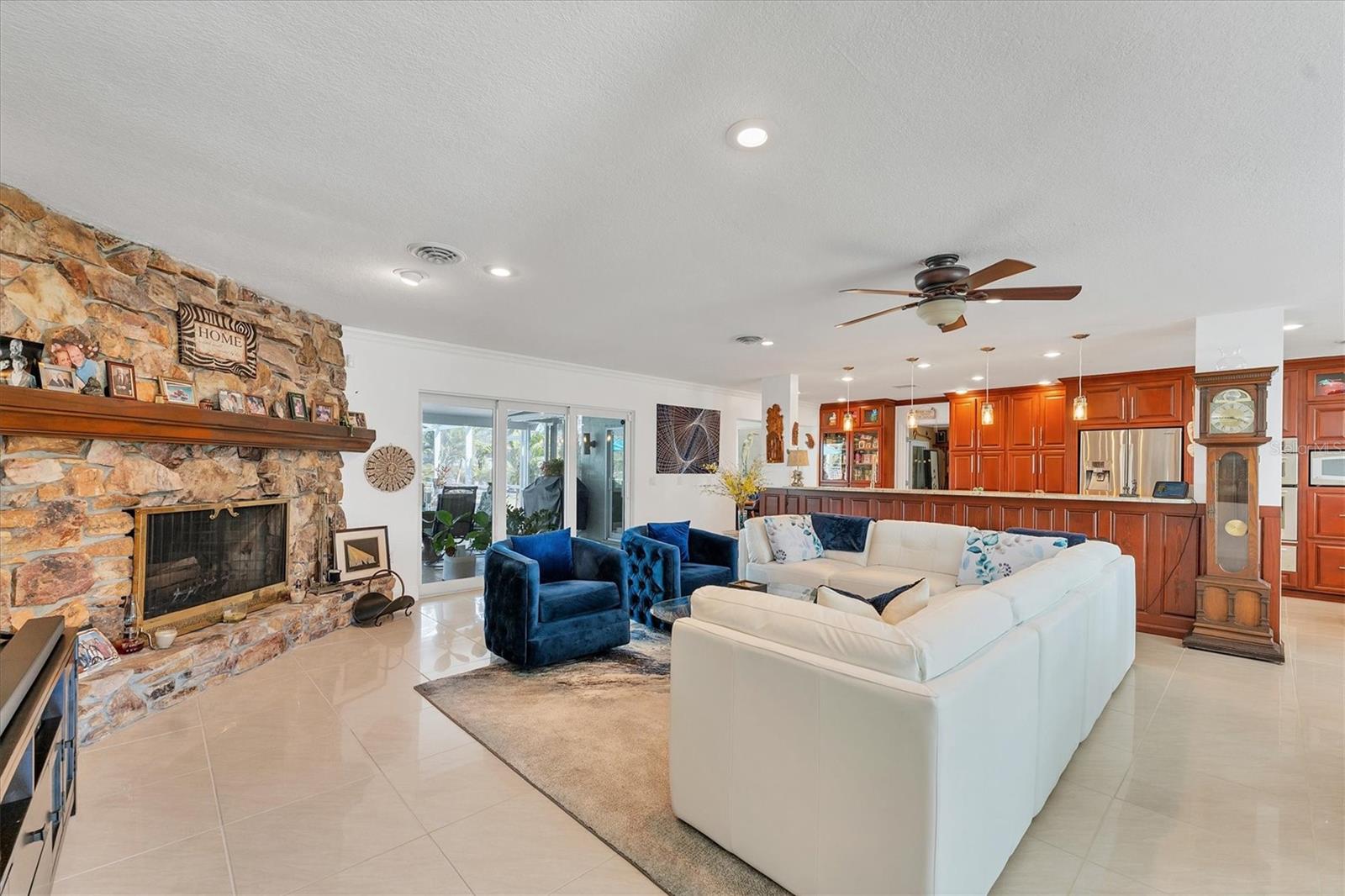 1080 BAYSHORE DRIVE