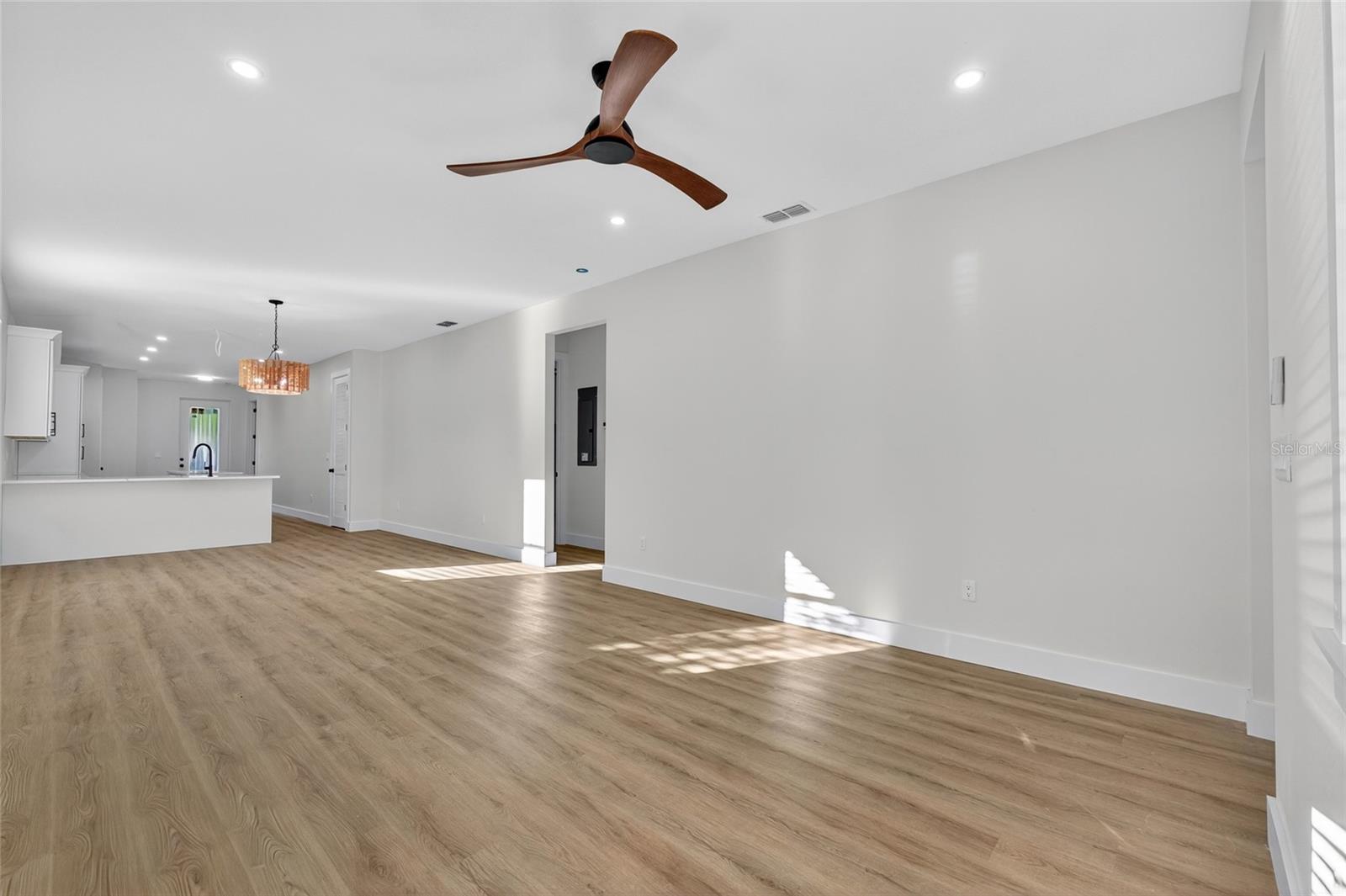 RIVERBEND MANOR - Residential Lease