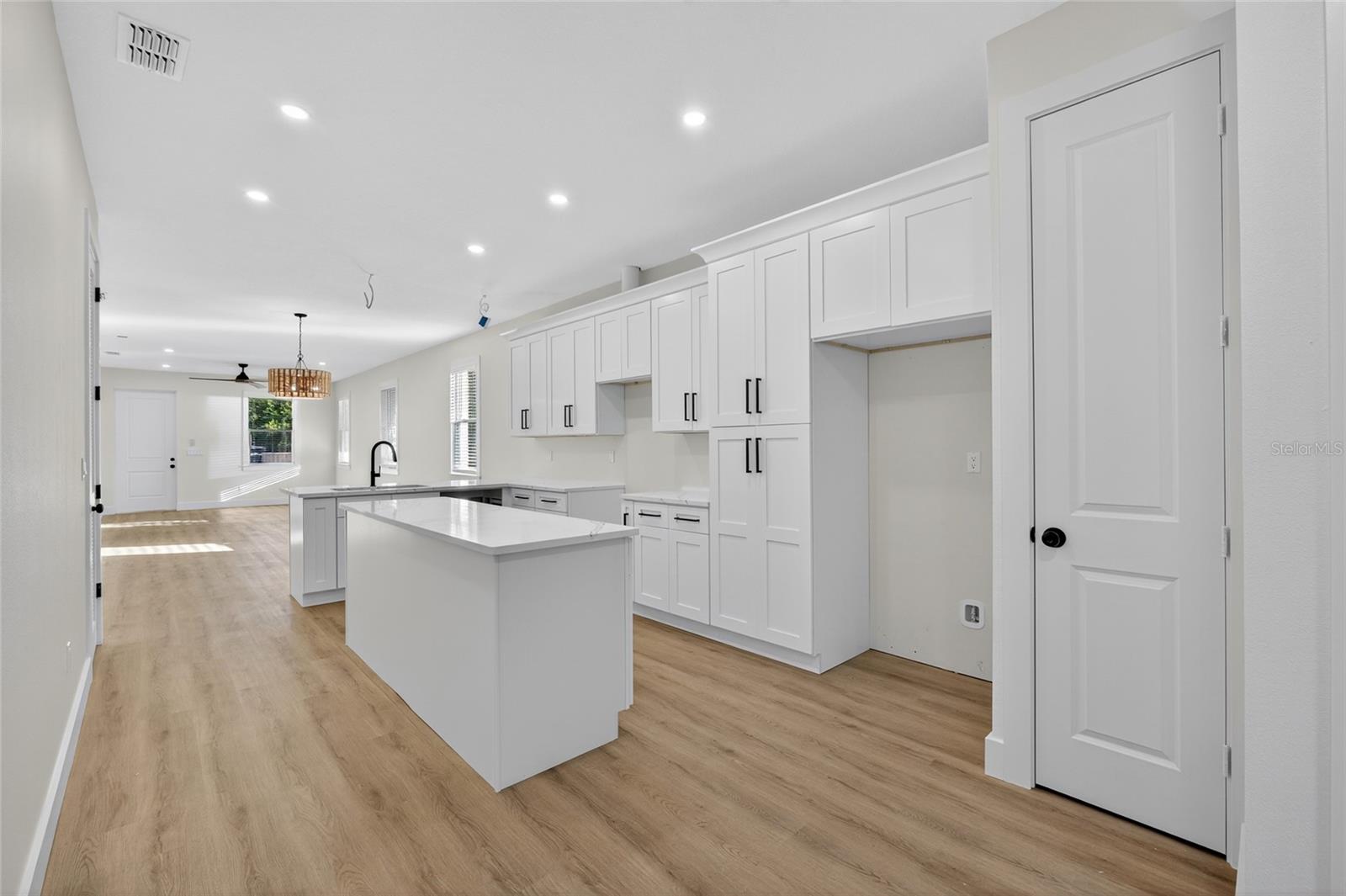 RIVERBEND MANOR - Residential Lease