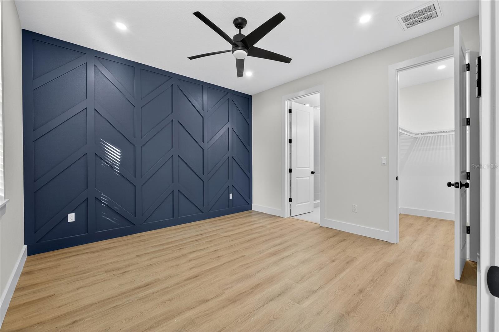 RIVERBEND MANOR - Residential Lease